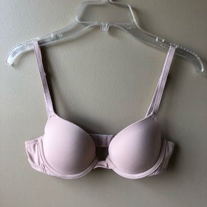 PINK 32A Wear Everywhere Lightly Lined Bra